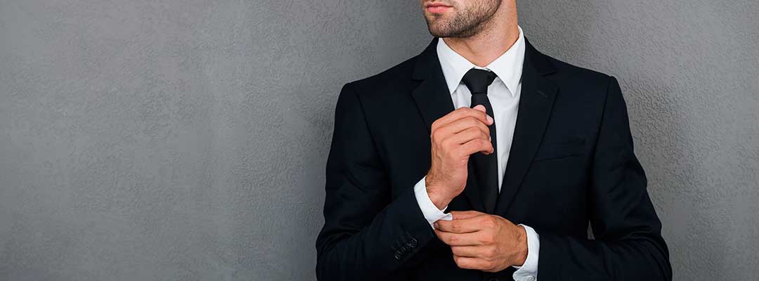 Evita estos errores al usar traje