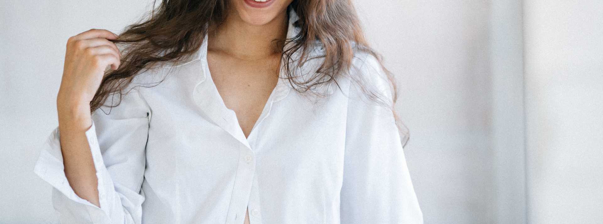 Adios a las manchas de sudor en prendas blancas.